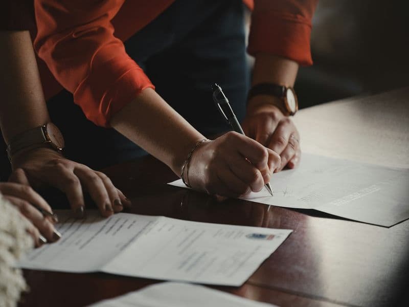 Contract Drafting & Legal Writing