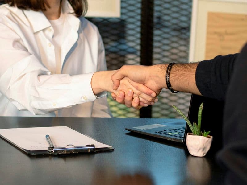 Handling Objections & Closing Sales